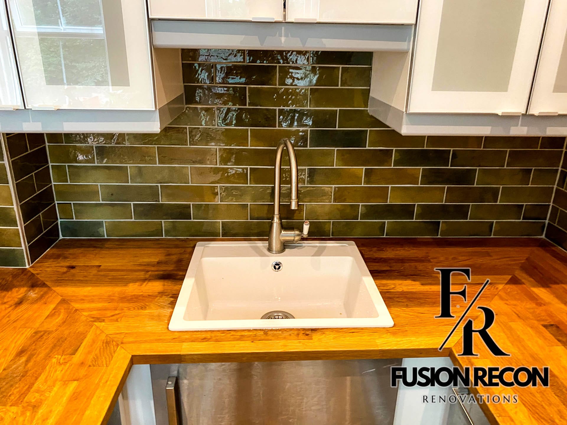 Kitchen splashback renovation with modern wall tiles – Wimbledon SW19