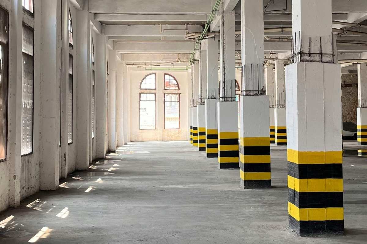 commercial builders 1